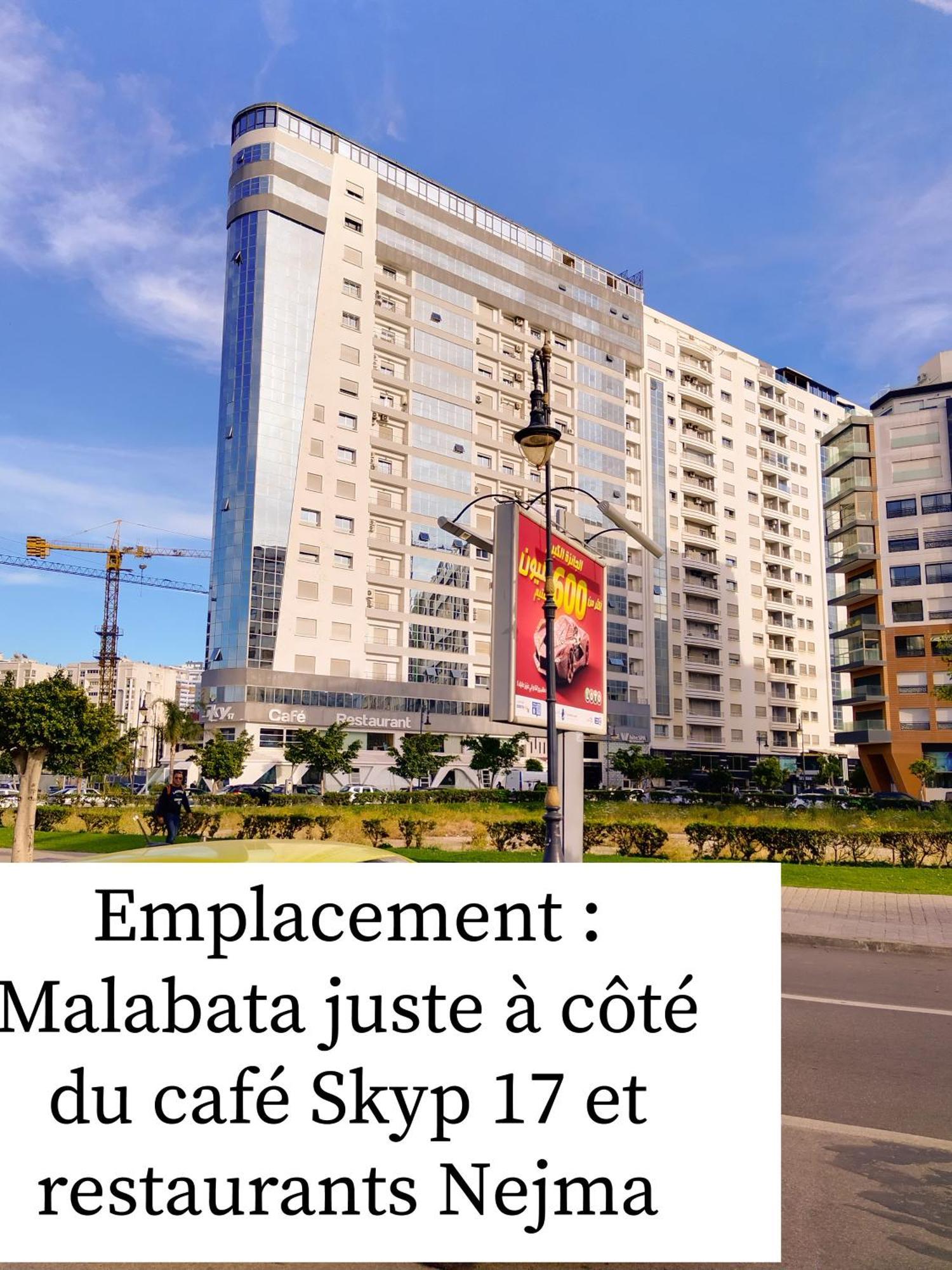 Incroyable Appartement A Playa Enface Cafe Sky 17 Tanger Buitenkant foto